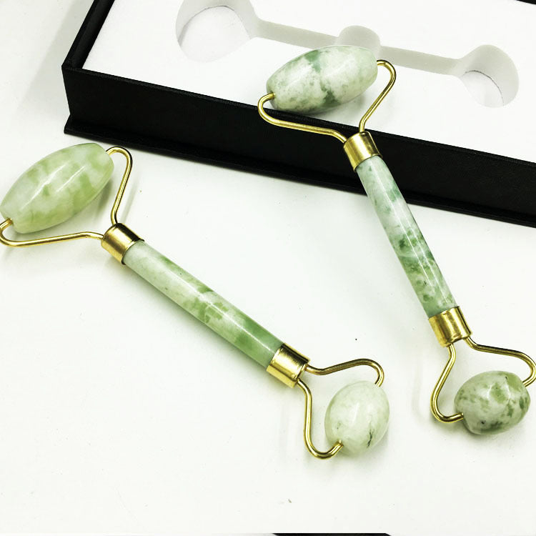Monsera jade roller for de-puffing facial massage